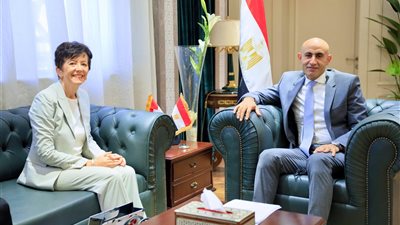 وزير التعليم خلال لقائه بسفيرة سويسرا: إنشاء مجموعة من المدارس في مجالات الفندقة والزراعة الحديثة