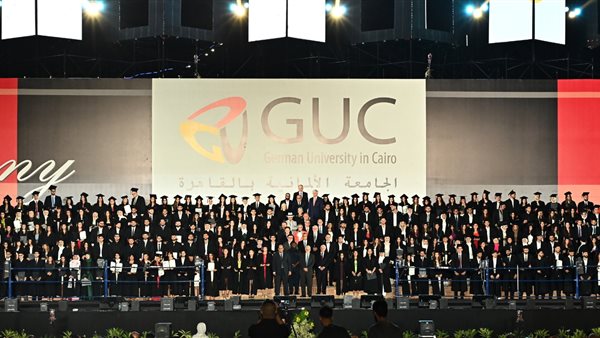 جانب من حفل التخرج