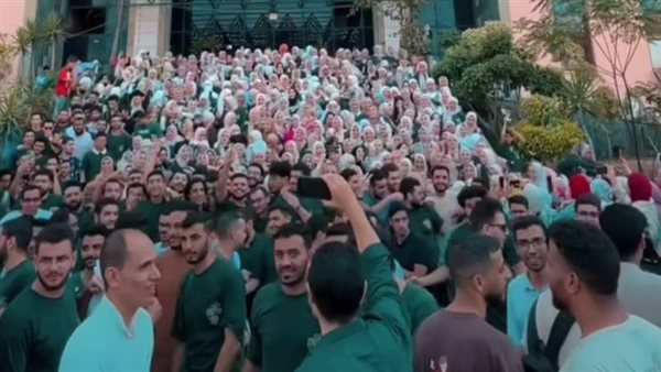 طلاب الدفعة 39 طب