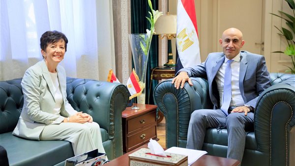 استقبال وزير التعليم