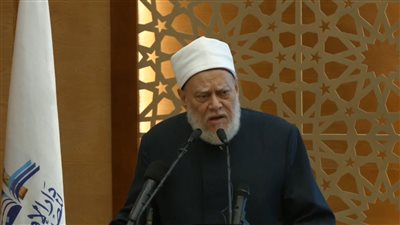 علي جمعة: النص المقدس يختلف عن فهمه وتطبيقه 