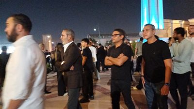 عمرو أديب ودنيا سمير غانم وآسر ياسين أبرز حضور عزاء ابنة وحفيدة شقيق أشرف شيحة| صور