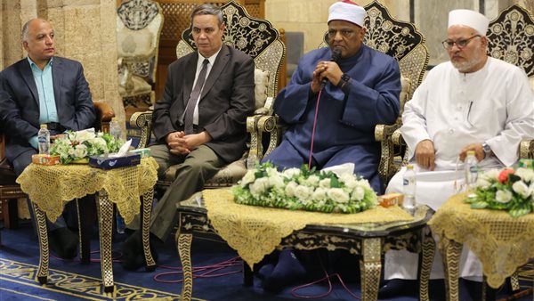  الدكتور عباس شومان