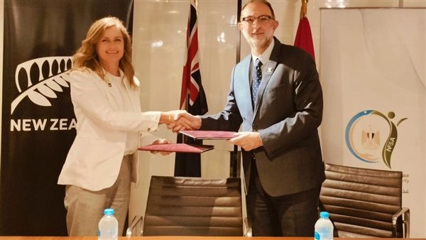 الدكتور طارق الهوبي