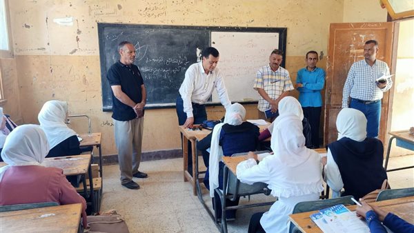 إحالة مدير مدرسة