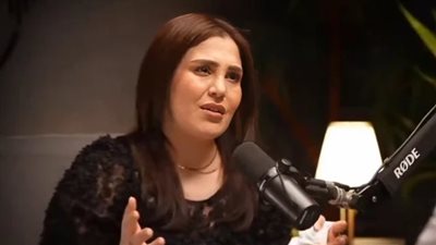 الفنانة شوق الموسوي تنهار بالبكاء: أختي أخدت طليقي مني.. وكنت باخد منوم وعلاج نفسي 