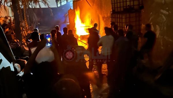 حريق في مصنع مسامير