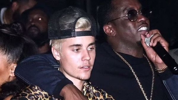 علاقة جاستن بيبر