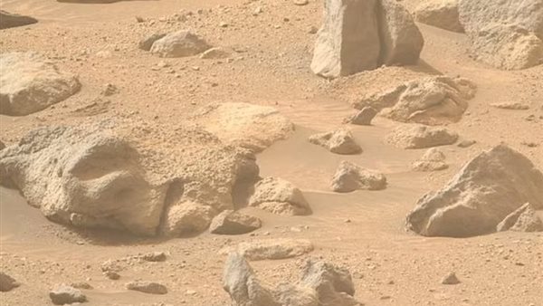 صخرة على كوكب المريخ