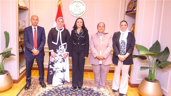 وزيرة التضامن والمكرمين