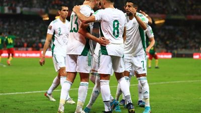 أحمد القندوسي على رأس قائمة الجزائر لمواجهتي غينيا الاستوائية وليبيريا بتصفيات أمم إفريقيا