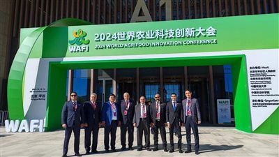 محافظ الوادي الجديد يشارك في مؤتمر الابتكار العالمي للأغذية الزراعية بالصين