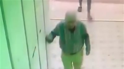 وفاة مُسن داخل مسجد بالمحلة الكبرى.. ونجله: وصانا بالصلاة والكسب الحلال قبل ما يموت | بث مباشر