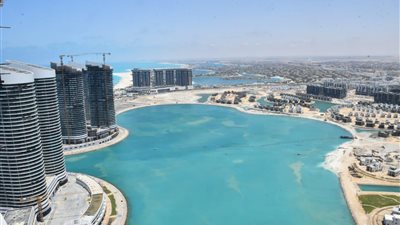 وزير الإسكان: تكثيف معدلات العمل بالمشروعات السكنية بالعلمين الجديدة لسرعة تسليم الوحدات