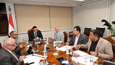 وزير الإسكان يوجه بسرعة إنهاء توسعات محطات الصرف الصناعي لاستيعاب الزيادات الجديدة بالعاشر من رمضان 