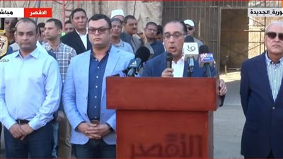 رئيس الوزراء يتفقد معبد إسنا لاستعراض أعمال ترميم وتأهيل منطقة الزيارة 