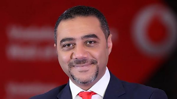 أيمن عصام رئيس قطاع