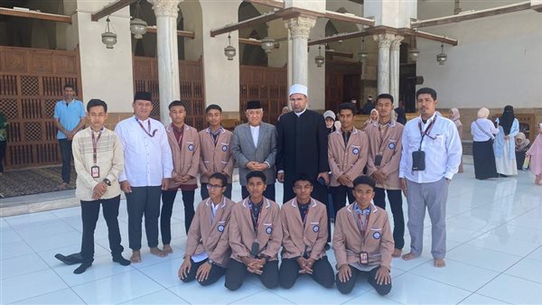 وفد من معهد ديا ماليلا