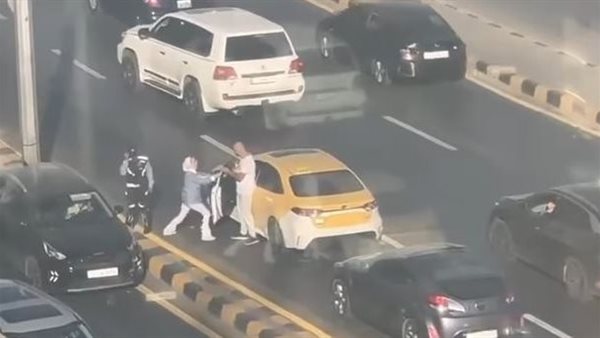 فتاة أردنية تتعدى