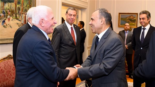 وزير الخارجية يستقبل