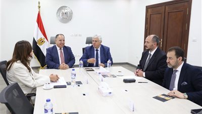 وزير التعليم العالي يستقبل رئيس الهيئة القومية للتأمين الصحي الشامل