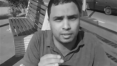 أب يتهم مستشفى بالدقهلية بالإهمال الطبي والتسبب في فقدان نظر أبنائه: التمريض اللي كان متابع حالتهم بالحضانة وماكنش فيه دكاترة |بث مباشر 