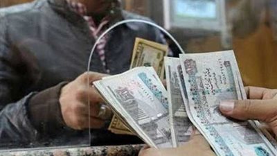 بينهم قدامى الفنانين والرياضيين.. 8 فئات يصرف لها الدعم النقدي 