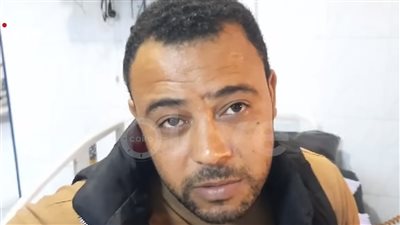 أحد الناجين من حادث تصادم قطاري المنيا: الاصطدام كان شديد وجالي ذهول من المنظر | فيديو