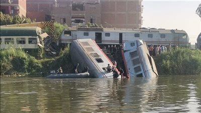 وزير النقل: إحالة المتسببين في حادث قطاري المنيا للنيابة.. واتخاذ الإجراءات المغلظة ضد المهملين 