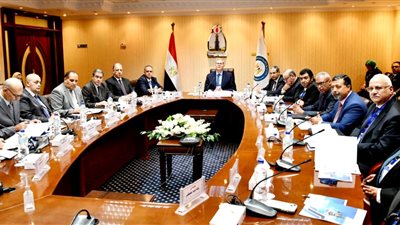 أعلى معدل إنتاج بتاريخها.. العامة للبترول: إنتاج 75 ألف برميل زيت مكافئ يوميا 