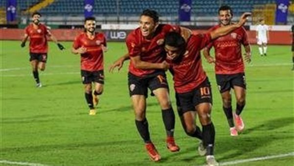 عمرو قلاوة رفقة سيراميكا