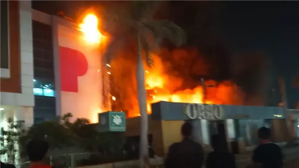 حريق مول التجمع 