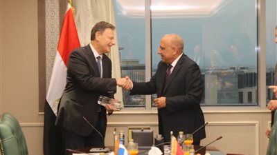 وزير الطاقة اليوناني: الربط الكهربائي مع مصر مشروع استراتيجي مهم لليونان ولأوروبا