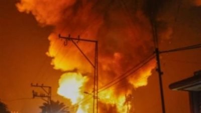 الزوارق الحربية الإسرائيلية تقصف ساحل بحر غزة 