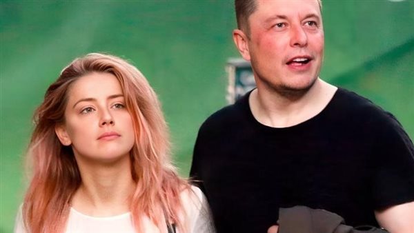  إيلون ماسك وأمبر