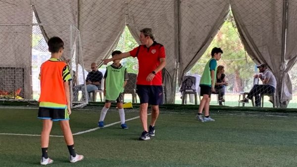 مدرب كرة القدم الإسباني