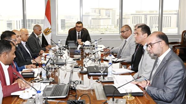 وزير الإسكان