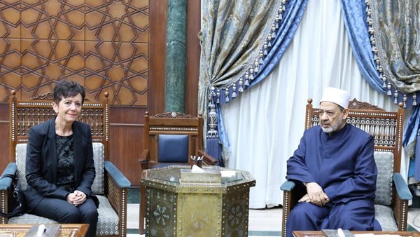 شيخ الأزهر يستقبل