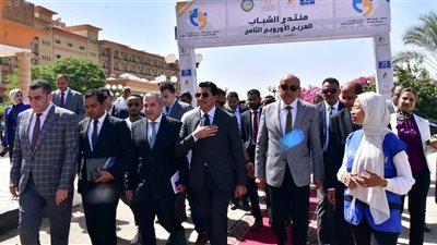 وزير الشباب ومحافظ الأقصر يفتتحان منتدى الشباب العربي الأوروبي الثامن