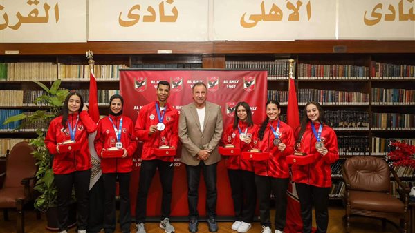 محمود الخطيب مع أبطال