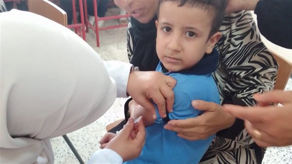 حملة تطعيم للطلاب