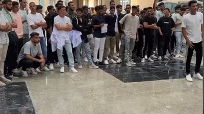 بعد وفاة 12 طالبا.. طلاب جامعة الجلالة يضربون عن الدراسة