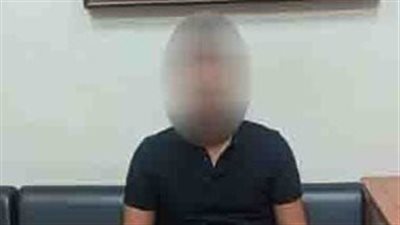 القبض على صاحب نادٍ شهير لاتهامه بتهريب قطع أثرية بمطار القاهرة الدولي