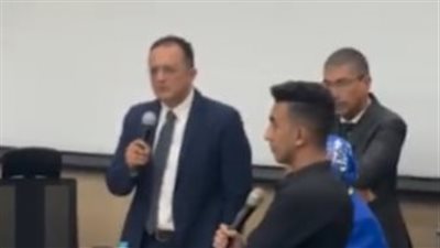 رئيس جامعة الجلالة: أنتوا أولادي وأنا زعلان زيكم | بث مباشر