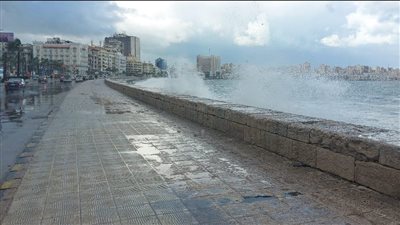 نشاط للرياح وارتفاع الأمواج.. الإسكندرية ترفع حالة الطوارئ لاستقبال أول النوات | بث مباشر
