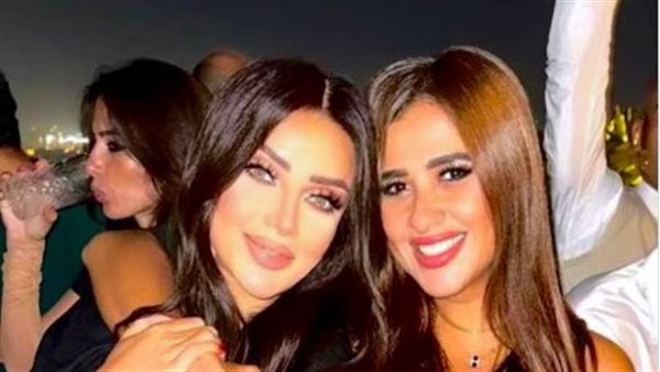 ياسمين عبد العزيز