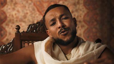 بعد خالد النبوي ونجله.. ويجز يطرح أغنية عن العروبة: مانساش أصلي وهويتي