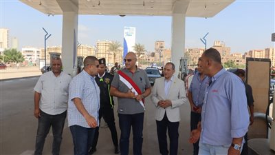 عقب تحريك الأسعار.. محافظ القليوبية يتفقد محطات تموين السيارات والمواقف في بنها وشبرا