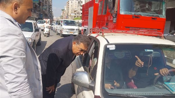 محافظ الدقهلية يمنح