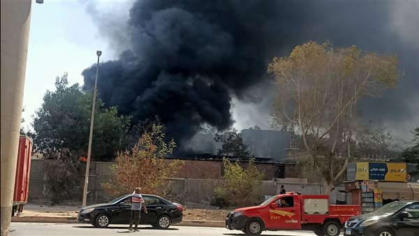 جانب من الحريق 